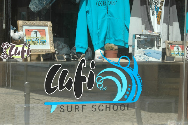Lufi Escola de Surf Horário de abertura