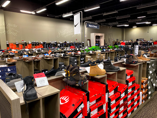 Shoe Store «DSW Designer Shoe Warehouse», reviews and photos, 95 NJ-23, Wayne, NJ 07470, USA