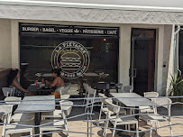 Atmosphère du Restaurant de hamburgers La Pistache à L'Isle-sur-la-Sorgue - n°7