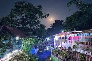 Kampung Kuliner Kali Cibarengkok Cileungsi, Jonggol image