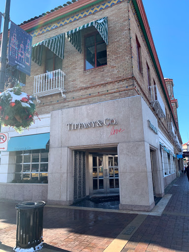 Jewelry Store «Tiffany & Co.», reviews and photos, 301 Nichols Rd, Kansas City, MO 64112, USA