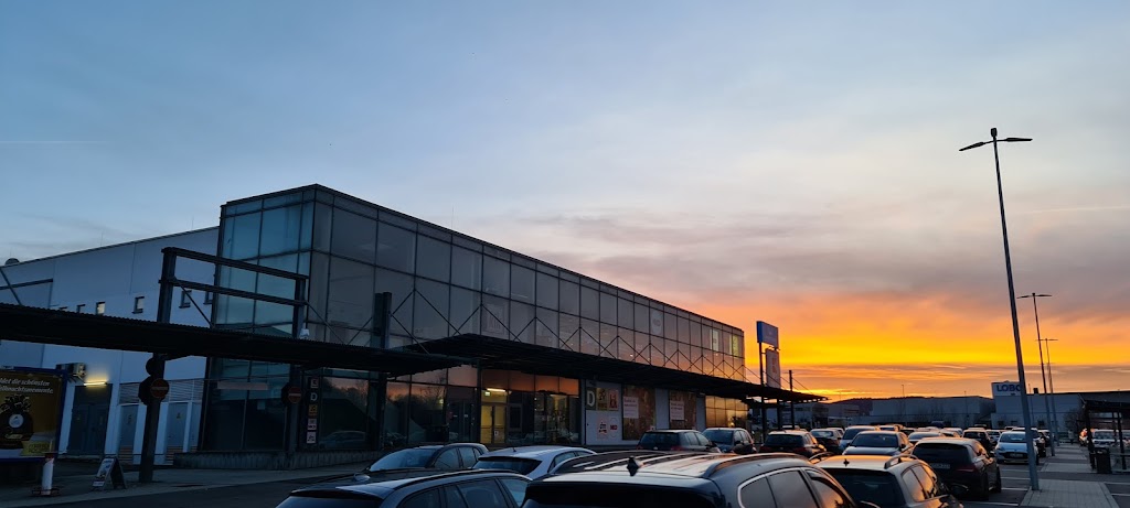 Westside Shopping World