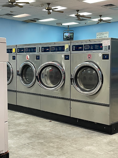 Laundry Service «Conway Coin Laundry», reviews and photos, 1065 Clayton St, Conway, AR 72032, USA