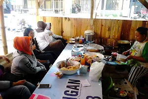 Warung Lotek Supriyadi "Bu Amah" image