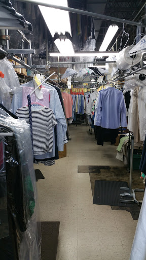 Dry Cleaner «Dean Cleaners of Westport», reviews and photos, 415 Post Rd W, Westport, CT 06880, USA