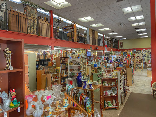 Visalia Vintage & Antiques