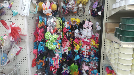 Wholesale Florist «Quality Wholesale Florist Supply», reviews and photos, 7074 NW 50th St, Miami, FL 33166, USA