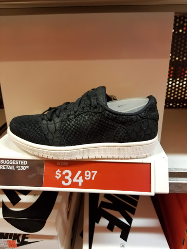 Sporting Goods Store «Nike Factory Store», reviews and photos, 18 West Lightcap Rd #901, Pottstown, PA 19464, USA