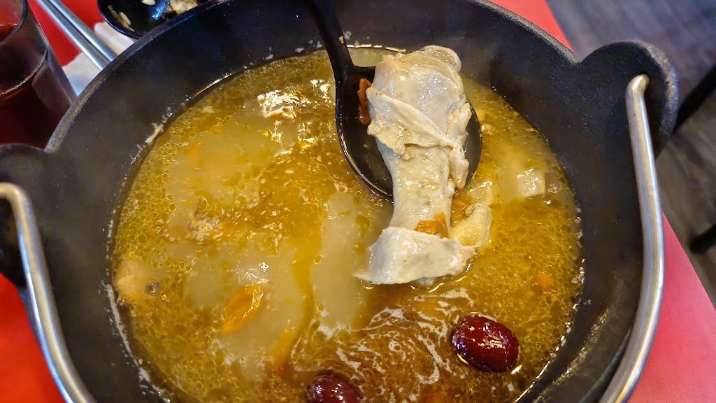 榮皇火鍋、簡餐（白河店） 的照片