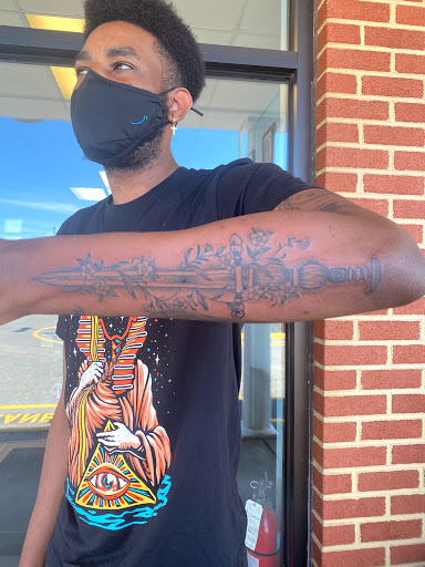 Tattoo Shop «Dark Horse Tattoos», reviews and photos, 395 Garrisonville Rd #103, Stafford, VA 22554, USA