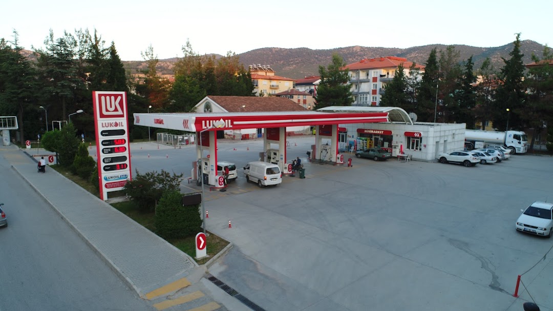 Bucak Belediyesi Belpa Petrolleri Lukoil Merkez stasyonu