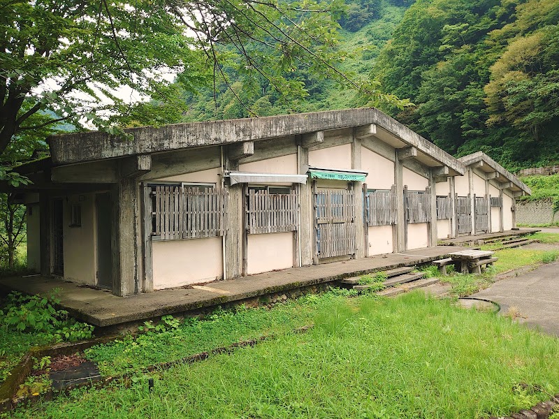 中宮温泉野営場