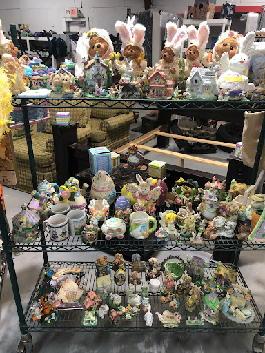 Thrift Store «Helping Hand Mission FL», reviews and photos