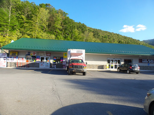 Supermarket «Jim Thorpe Market», reviews and photos, 1 River St, Jim Thorpe, PA 18229, USA