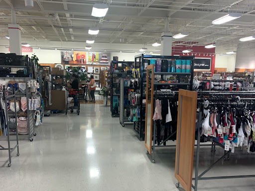 Department Store «T.J. Maxx», reviews and photos, 3500 East-West Hwy, Hyattsville, MD 20782, USA