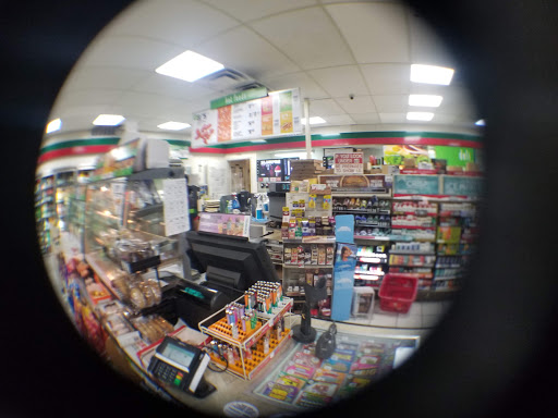 Convenience Store «7-Eleven», reviews and photos, 1133 E Broadway, Glendale, CA 91205, USA