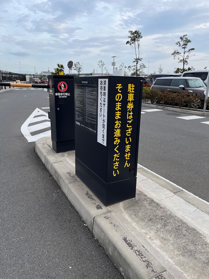 羽田イノベーションシティ 東側駐車場 P1