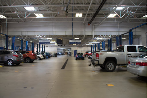 Hyundai Dealer «Knauz Hyundai», reviews and photos, 775 Rockland Rd, Lake Bluff, IL 60044, USA