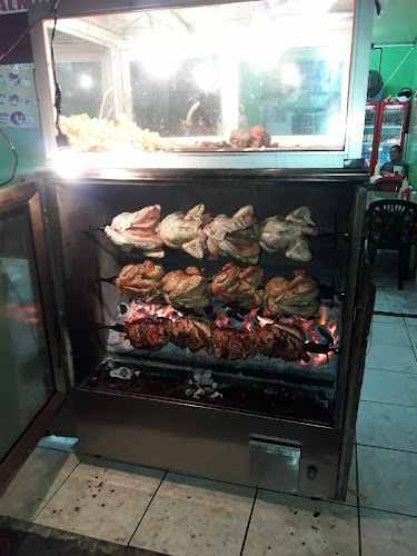 Opiniones de Asadero de pollo Victoria en Quevedo - Restaurante