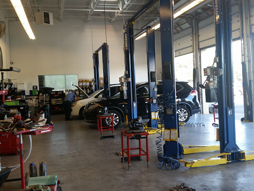 Auto Parts Store «Pep Boys Auto Parts & Service», reviews and photos, 2994 Alafaya Trail, Oviedo, FL 32765, USA