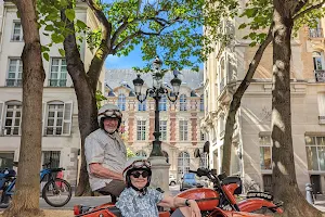 Retro Tour Paris, Sidecar Tours image
