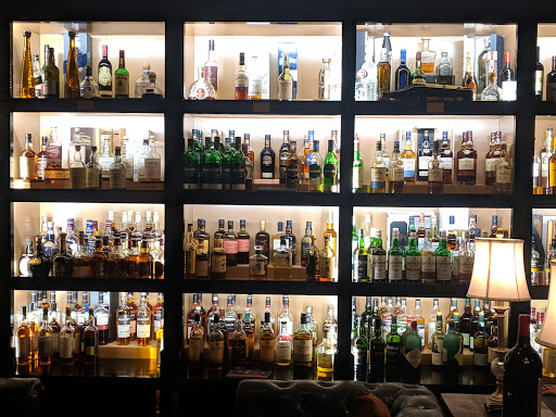 Liquor Store «Wine Chateau», reviews and photos, 1021 St George Ave #1, Colonia, NJ 07067, USA