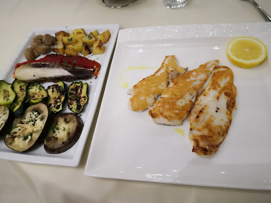 Plats et boissons hôtels Enea Hotel 00071 Pomezia