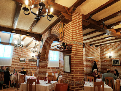 Restaurante Casa Zapico - Urb. Valdelagua, 104, 45593 Bargas, Toledo, Spain