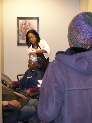 Beauty Salon «Donjanelle Unisex Hair Salon», reviews and photos, 4457 Covington Hwy, Decatur, GA 30035, USA