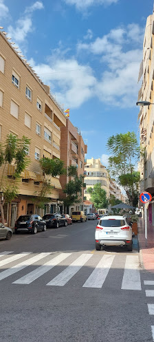 Hoguera Barrio La Punta Colonia San Esteban, bloque 1 bajo, 03182 Torrevieja, Alicante, España