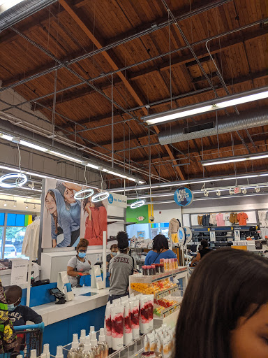 Clothing Store «Old Navy», reviews and photos, 60 Wynnewood Rd, Wynnewood, PA 19096, USA