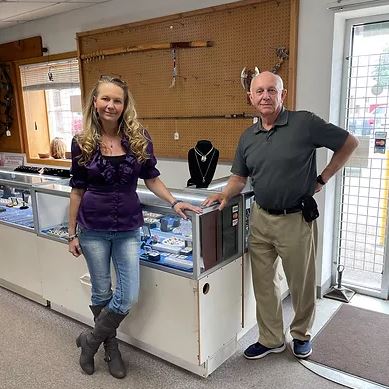 Jewelry Store «Albany Guns Coins & Jewelry», reviews and photos, 1225 Pacific Blvd SE, Albany, OR 97321, USA