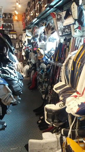 Sporting Goods Store «Play It Again Sports», reviews and photos, 1004 Lancaster Ave, Berwyn, PA 19312, USA