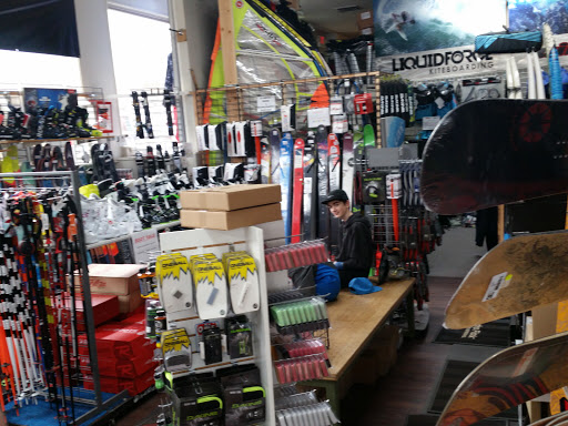 Outdoor Sports Store «2nd Wind Sports», reviews and photos, 202 State St, Hood River, OR 97031, USA