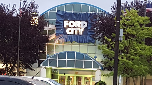 Shopping Mall «Ford City Mall», reviews and photos, 7601 S Cicero Ave, Chicago, IL 60652, USA