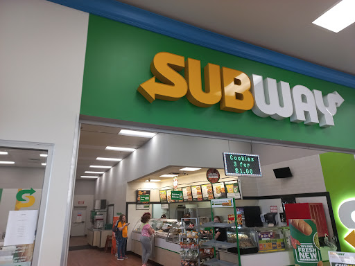 Department Store «Walmart Supercenter», reviews and photos, 1351 Veterans Pkwy, Clarksville, IN 47129, USA