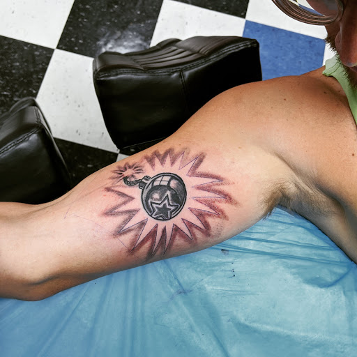 Tattoo Shop «Artistry In Motion», reviews and photos, 230 E Walnut St, North Vernon, IN 47265, USA