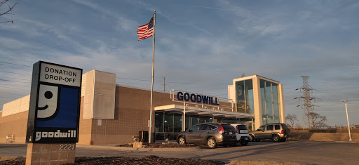 Non-Profit Organization «Goodwill», reviews and photos, 2221 N 109th St, Omaha, NE 68164, USA