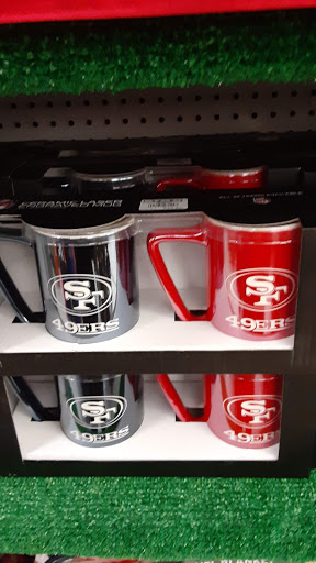 Sporting Goods Store «Big 5 Sporting Goods - Fresno», reviews and photos, 5488 N Blackstone Ave, Fresno, CA 93710, USA