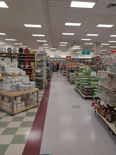 Home Goods Store «Christmas Tree Shops», reviews and photos, 1298 Worcester St, Natick, MA 01760, USA