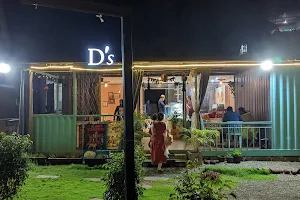 D's Cafe image