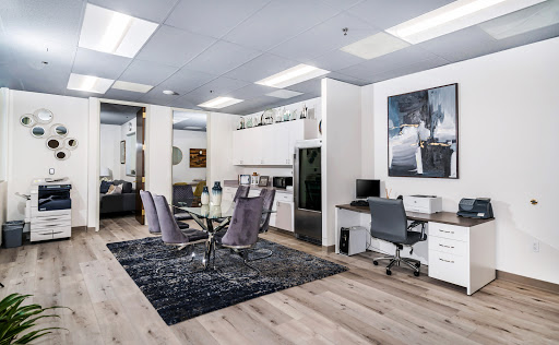 Real Estate Consultant «RE/MAX: Neal Weichel», reviews and photos, 25101 The Old Rd, Santa Clarita, CA 91381, USA