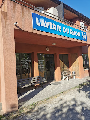 Laverie du ruou à Villecroze