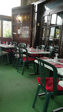 Atmosphère du Restaurant français Creperie La Grange à Les Angles - n°11