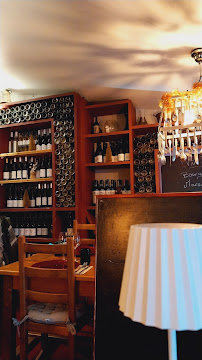 Atmosphère du Restaurant français La Farigoule à Le Castellet - n°6