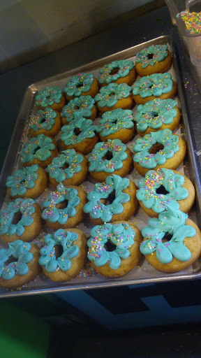 Donut Shop «Hurts Donut Co.», reviews and photos, 1301 5th St #105, Coralville, IA 52241, USA