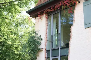villaflora Gästehaus image