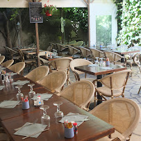 Atmosphère du Le Provence Restaurant Pizzeria à Capestang - n°13