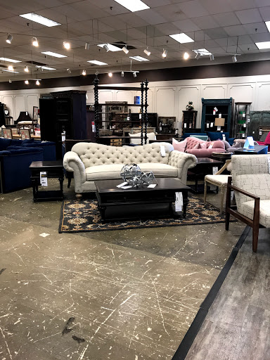 Furniture Store «The Dump Furniture Outlet», reviews and photos, 801 N Military Hwy, Norfolk, VA 23502, USA