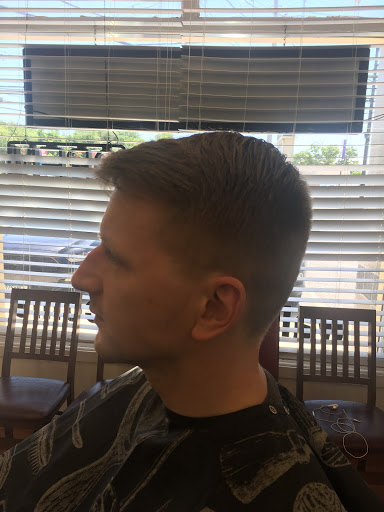 Barber Shop «Burtonsville Barber Shop», reviews and photos, 15512 Old Columbia Pike, Burtonsville, MD 20866, USA